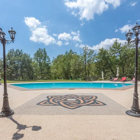 La Renaissance Grande Piscine Villa *